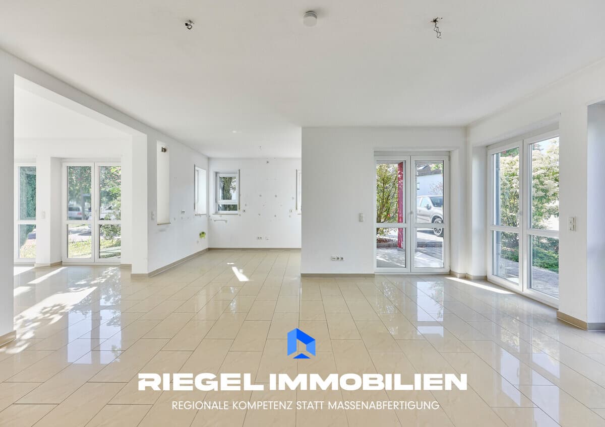 Stilvolle Erdgeschosswohnung mit 2 Bädern, Terrasse und Gartenanteil, Speyer