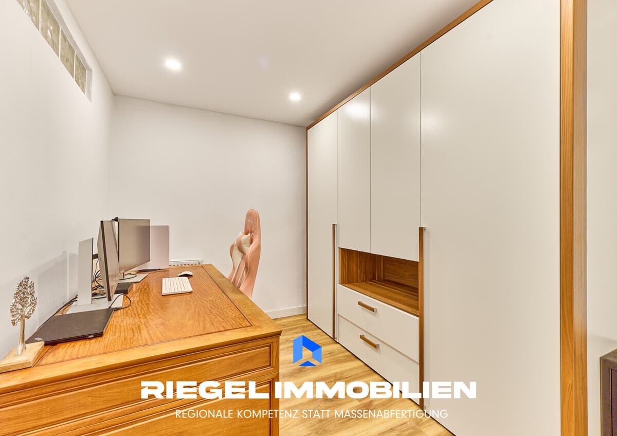 Gepflegte Erdgeschoss-Wohnung mit 3 Zimmern und Außen-Stellplatz, Dudenhofen