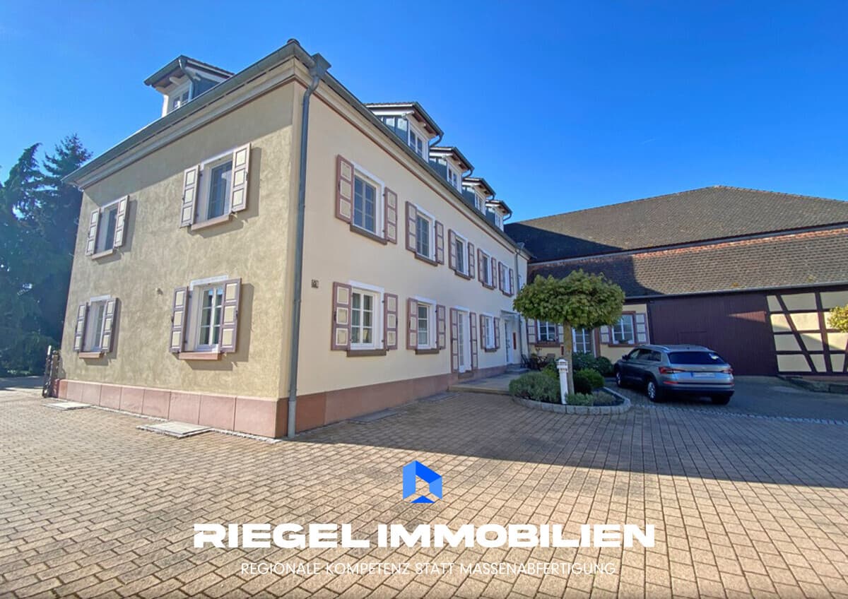 Gepflegte 2 Zimmer Mietwohnung in Denkmalgeschütztem Haus mit PKW-Stellplatz, Römerberg