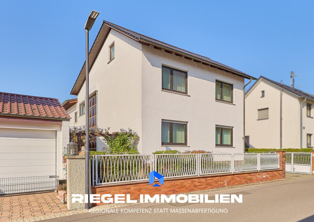 Platz für Familie & Garten–Wohnhaus in Top-Lage auf einem 975 m² gr. Grundstück, Lingenfeld